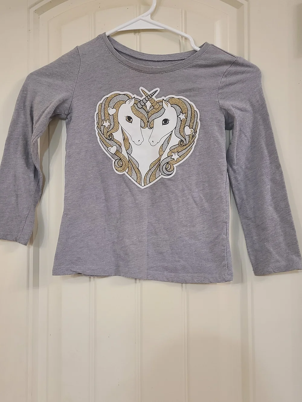 The Children's Place Gray Long Sleeve Unicorn Heart Tee Size 5T